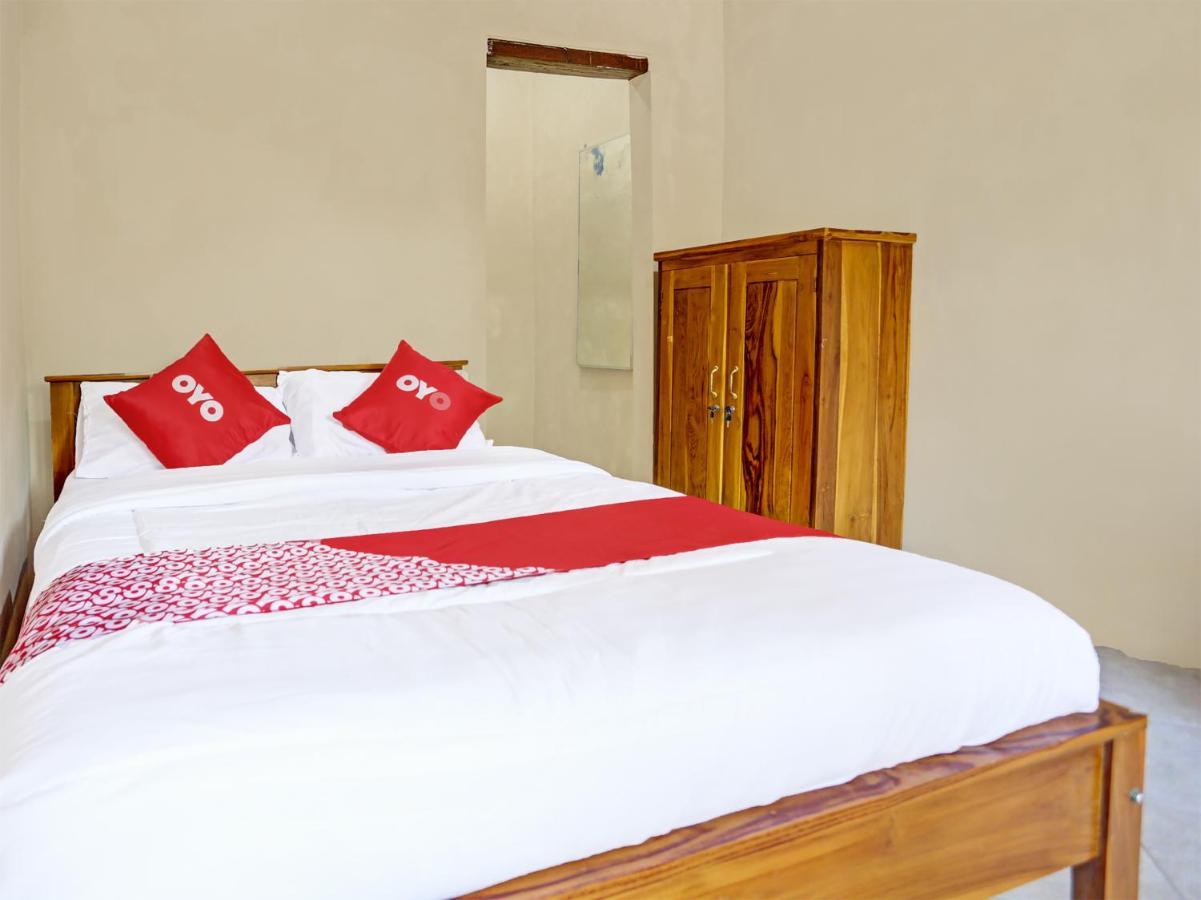 Oyo 91261 Cita Suraya Homestay Banyuwangi  Exterior photo
