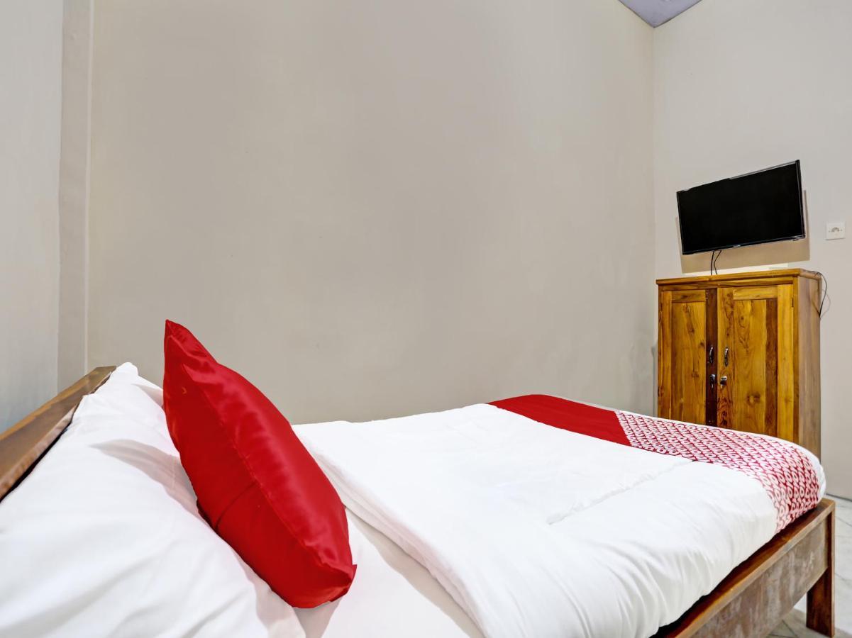 Oyo 91261 Cita Suraya Homestay Banyuwangi  Exterior photo