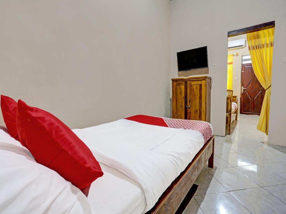Oyo 91261 Cita Suraya Homestay Banyuwangi  Exterior photo